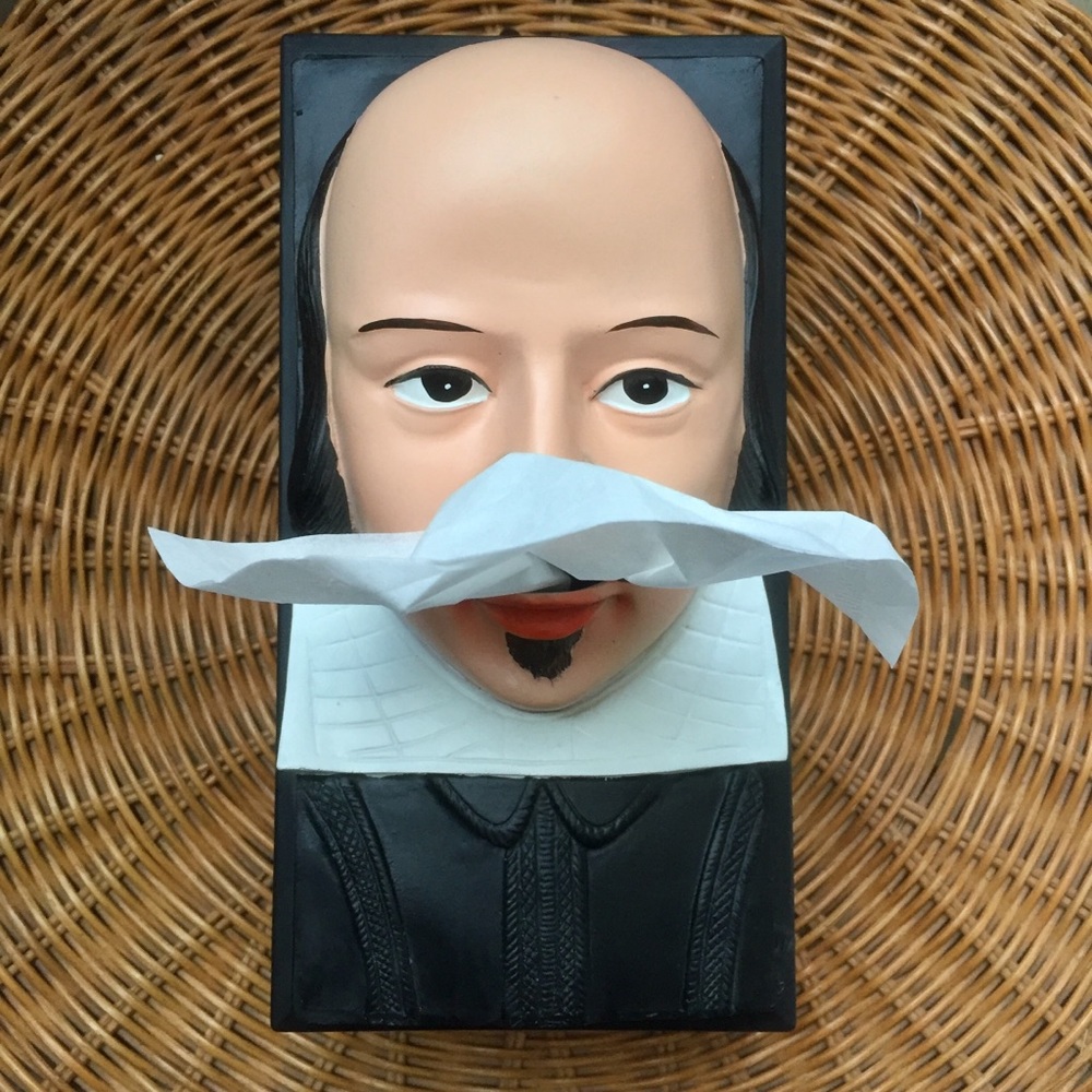 Shakespeare Tissue Dispenser
